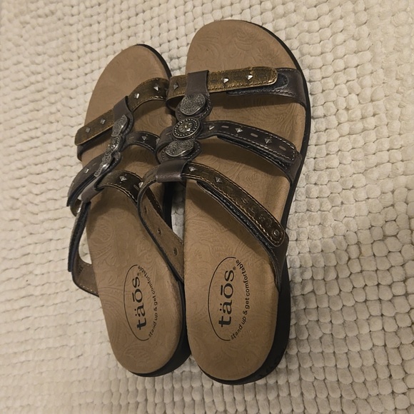 Taos Comfort Sandal Womens 7 Bronze Metallic Slide Hook & Loop - Picture 4 of 7